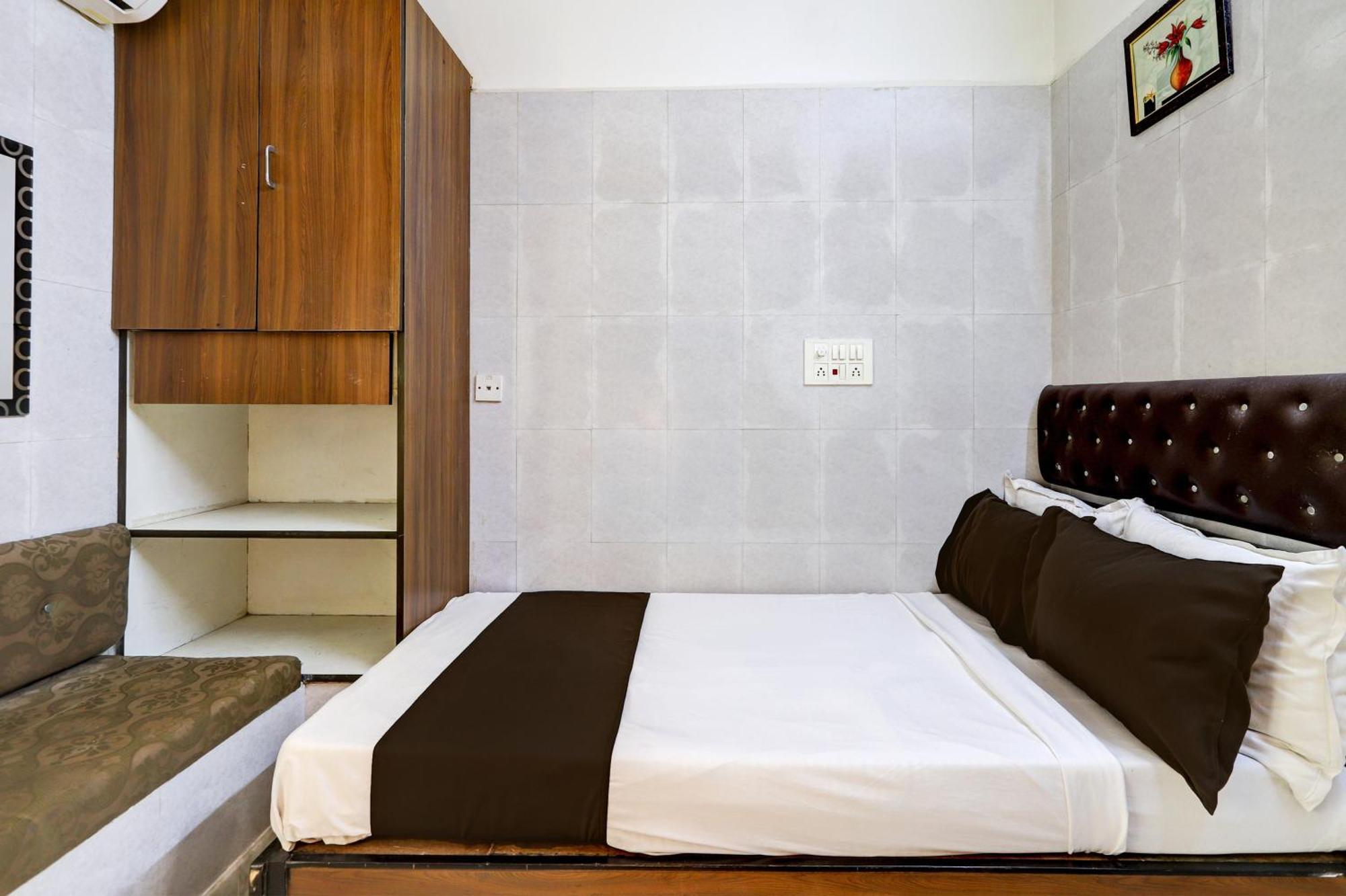 Hotel O Golden Pride Shamshabad Eksteriør bilde